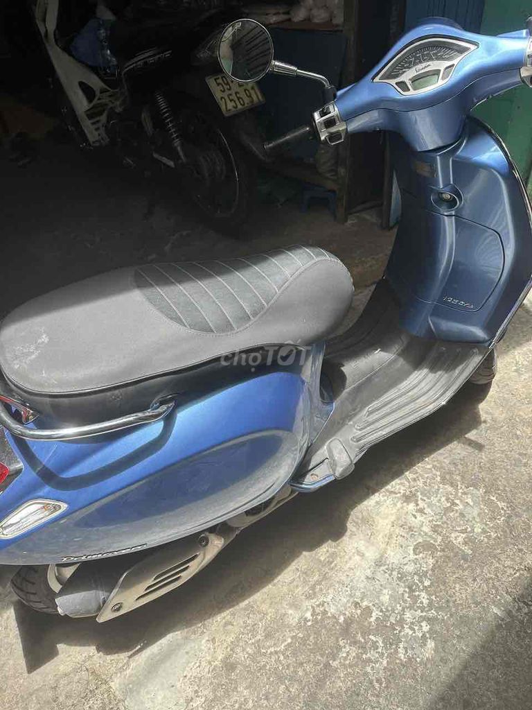 cần bán gấp xe vespa. Mua bán Xe máy tại Quận 8 Tp Hồ Chí Minh được đăng bởi Tuyet hình 3