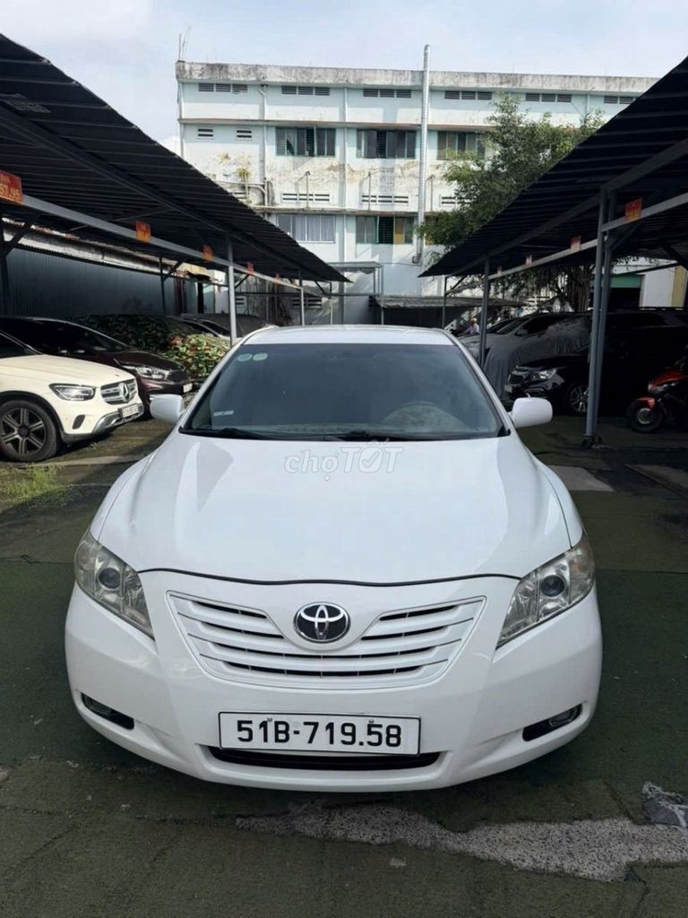 Toyota Camry LE 2.4 2007