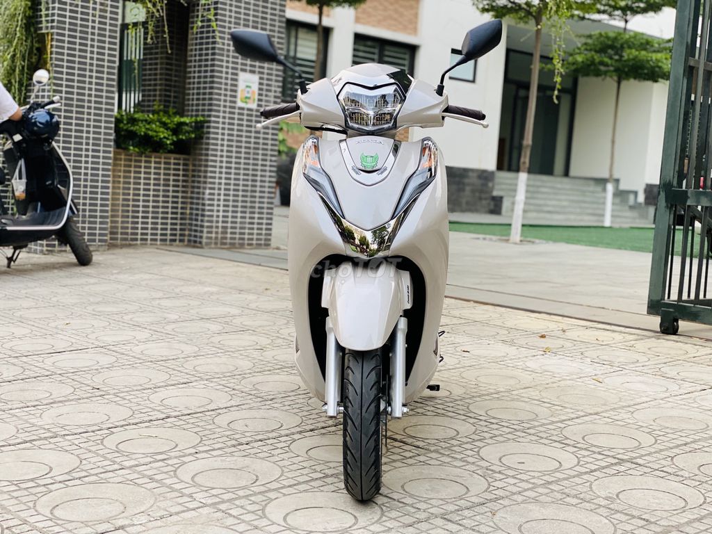 HONDA LEAD 125  ĐÈN LED BẢN ĐẶC BIỆT 2022. Mua bán Xe máy tại Quận Nam Từ Liêm Hà Nội được đăng bởi Hà Thanh hình 1