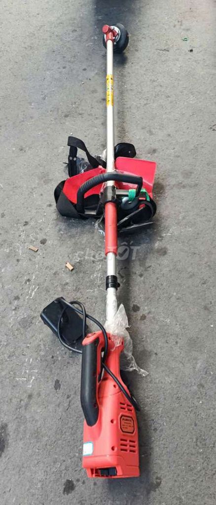 Máy cắt cỏ điện Đỏ. Mua bán Đồ chuyên dụng, Giống nuôi trồng tại Quận Ninh Kiều Cần Thơ được đăng bởi Alomuadi hình 1