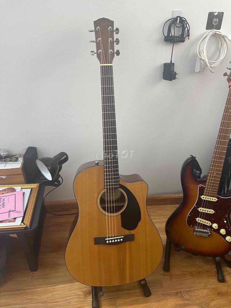 Guitar fender CD60 SCE, như mới, k vết xước