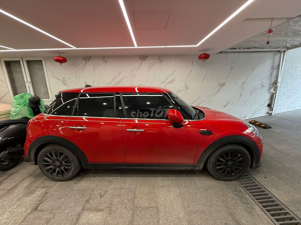 Xe MINI One 2022 gia đình đi cần bán, đi ít 8700km. Mua bán Ô tô tại Quận Hoàng Mai Hà Nội được đăng bởi Nguyễn Hưng hình 4