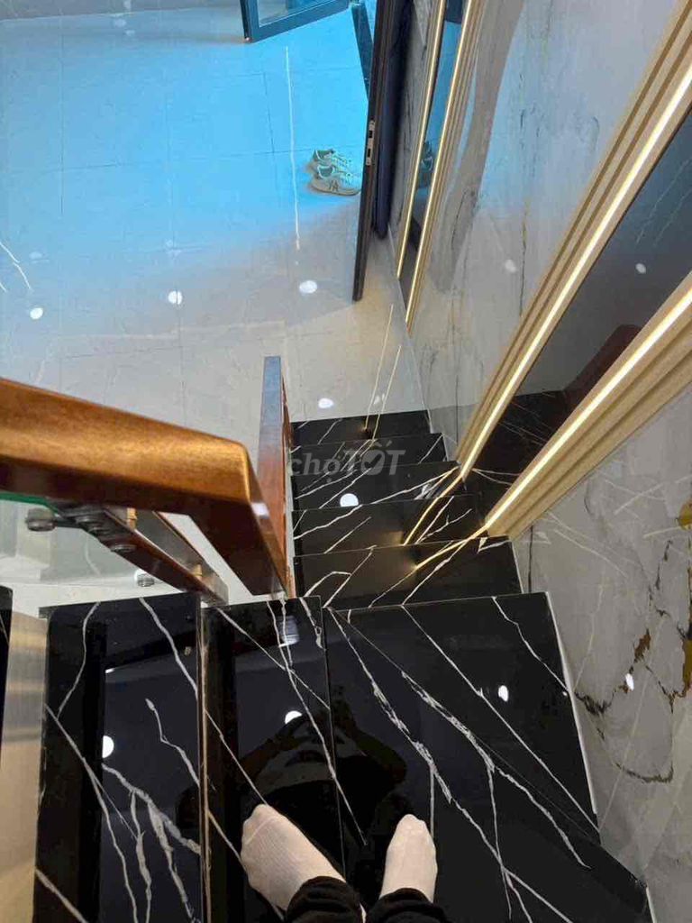 Дом в переулке 391, Хюинь Тан Phat, Район 7, 40 кв.м, 1 этаж, 2 спальни