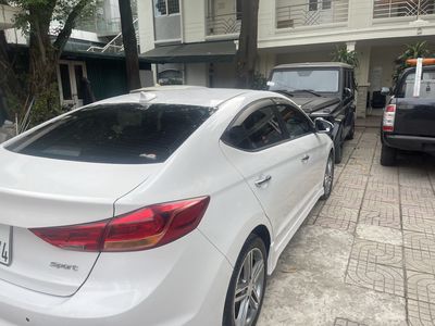 Hyundai Elantra 2019 Sport 1.6 AT - 74000 km. Mua bán Ô tô tại Quận Cầu Giấy Hà Nội được đăng bởi Phương anh