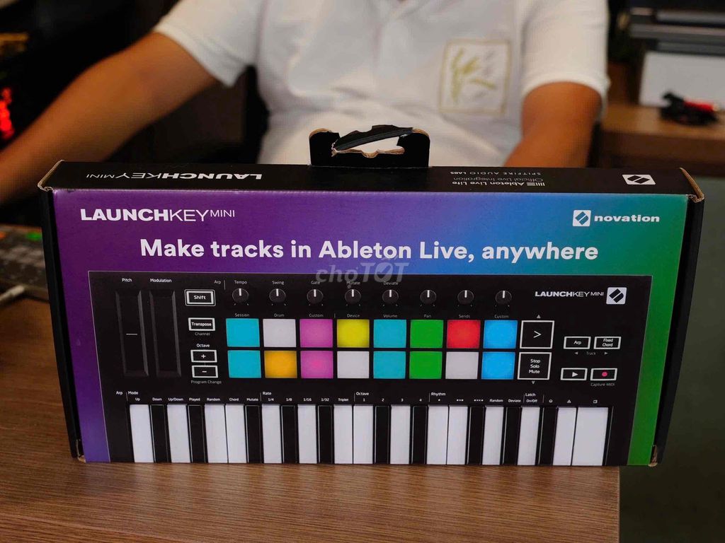 Novation Launchkey Mini MK3 fullbox