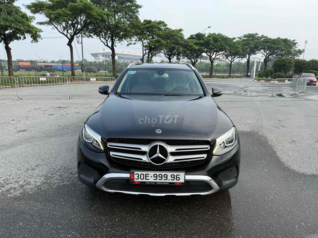 Chính chủ Bán xe Mercedes Benz GLC 2018. Mua bán Ô tô tại Quận Nam Từ Liêm Hà Nội được đăng bởi Quốc Toản hình 1