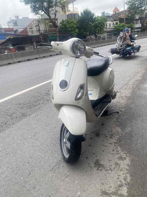 Xe vespa lx zin cả xe đẹp mê ly. Mua bán Xe máy tại Quận Hồng Bàng Hải Phòng được đăng bởi Ly 
