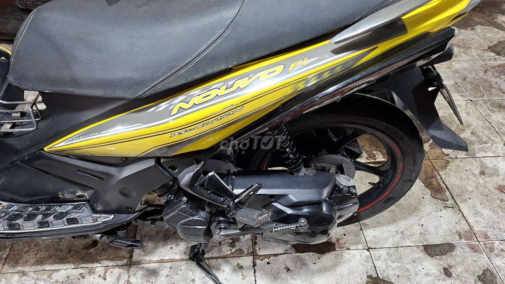 bạn Yamaha Nouvo 5Fi 2012 Vàng-Đen. Mua bán Xe máy tại Quận Tân Bình Tp Hồ Chí Minh được đăng bởi Đình Khương hình 6