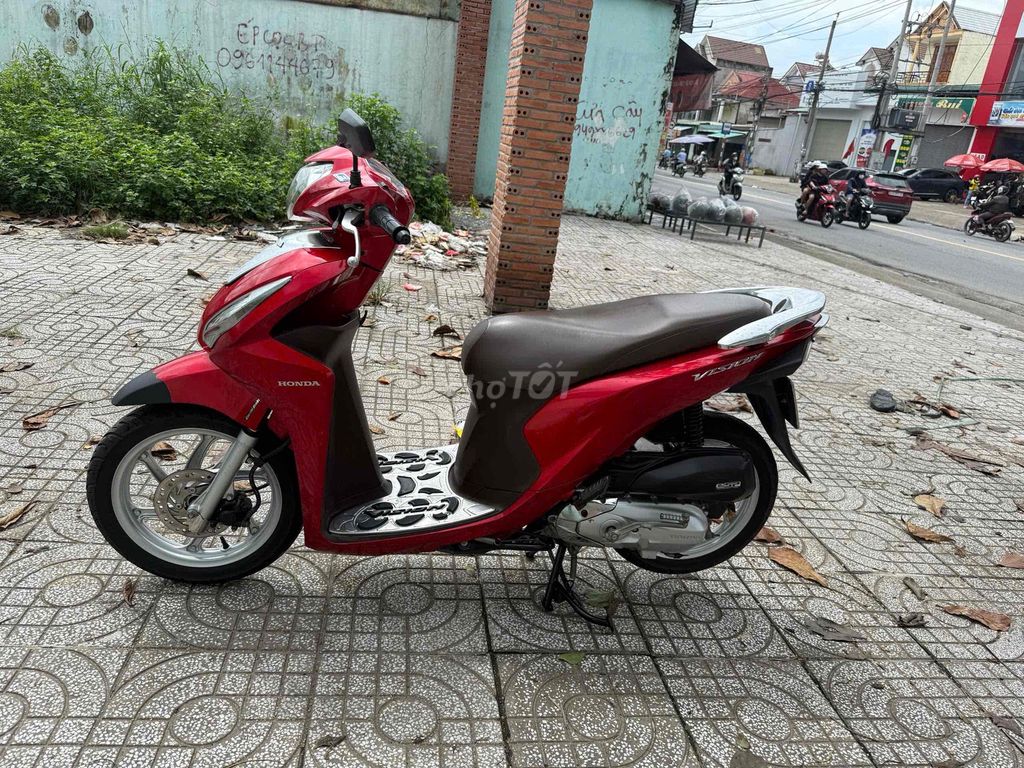 Visionfi màu đỏ bsđnai xe đẹp máy êm zin chạy manh. Mua bán Xe máy tại Thành phố Biên Hòa Đồng Nai được đăng bởi Phú Lê hình 3