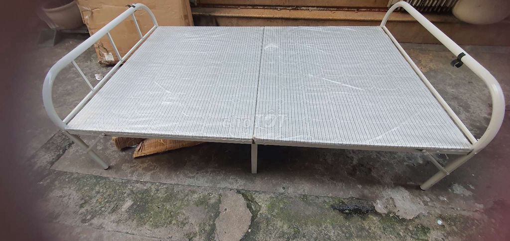 Cần thanh lý 28cai lô ghế xếp và giường xếp. Mua bán Giường, chăn ga gối nệm tại Quận 1 Tp Hồ Chí Minh được đăng bởi SALE GIA DỤNG ĐIỆN MÁY TIỆN ÍCH Q1 TPHCM hình 1