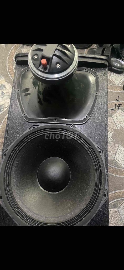 Có hai cặp fun 30 jbl chép 450