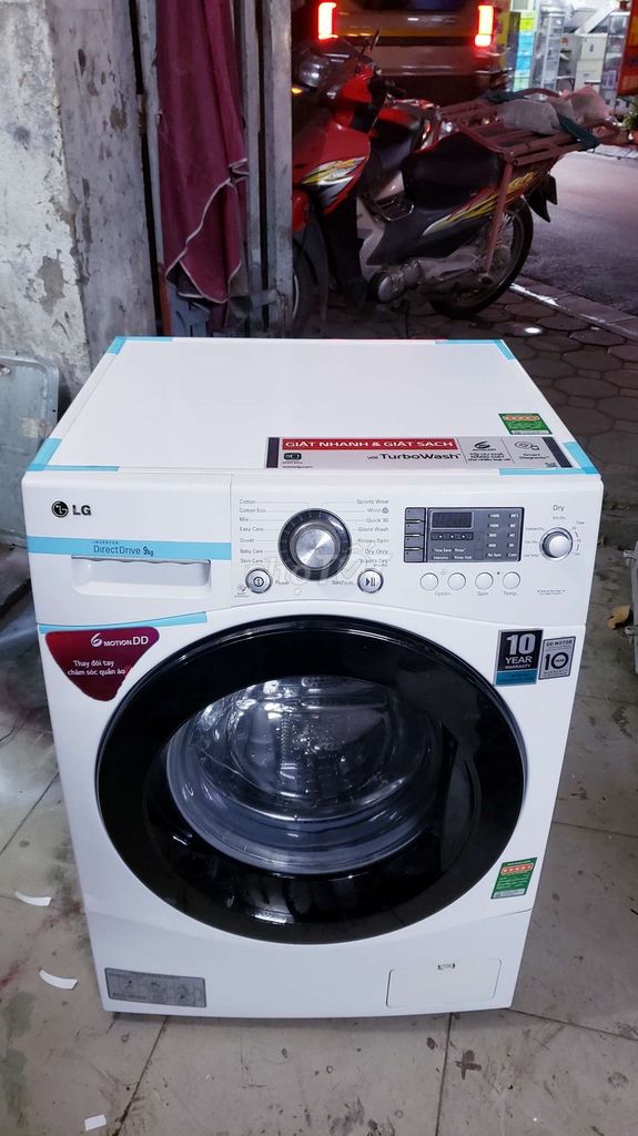 Giặt sấy LG 9kg, máy chuyển động trực tiếp, êm đẹp