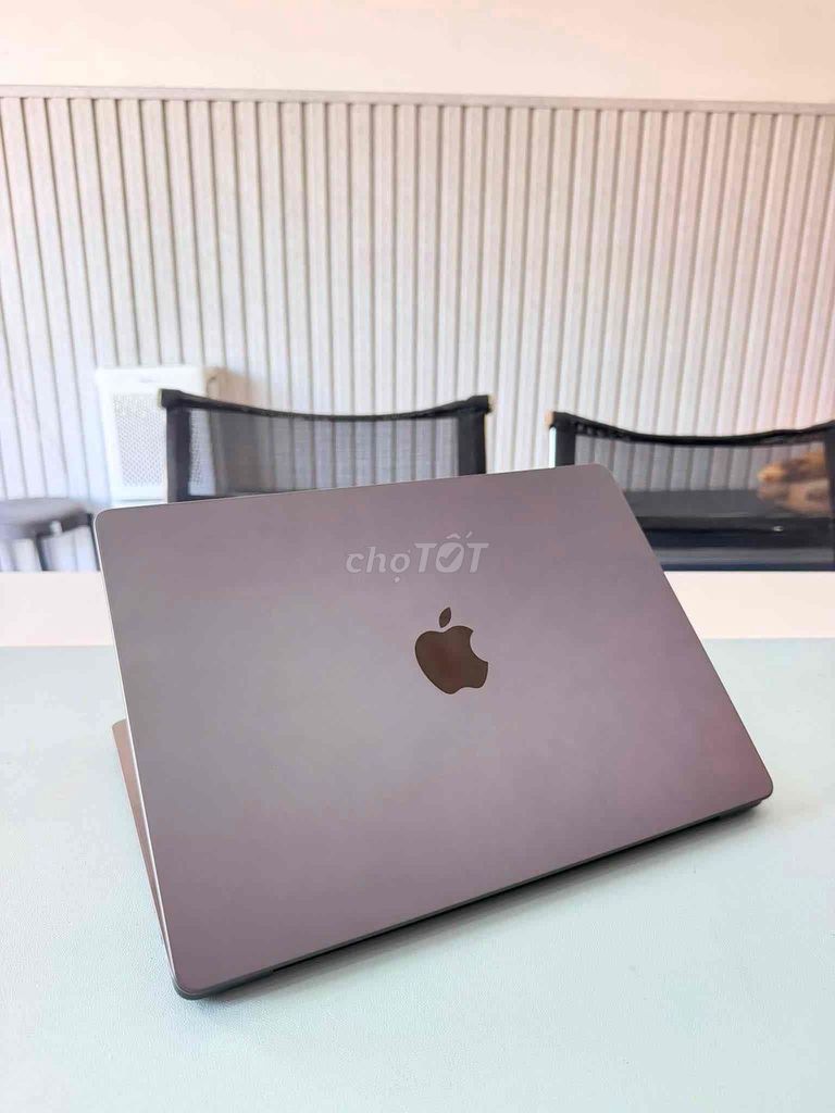 Macbook Pro M5 14 inch 16GB/512GB SA/A sac 8 lần. Mua bán Laptop tại Thành phố Thủ Đức Tp Hồ Chí Minh được đăng bởi VIỆT AN STORE hình 1