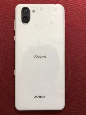 Sharp aquos r3 ngoại hình đẹp