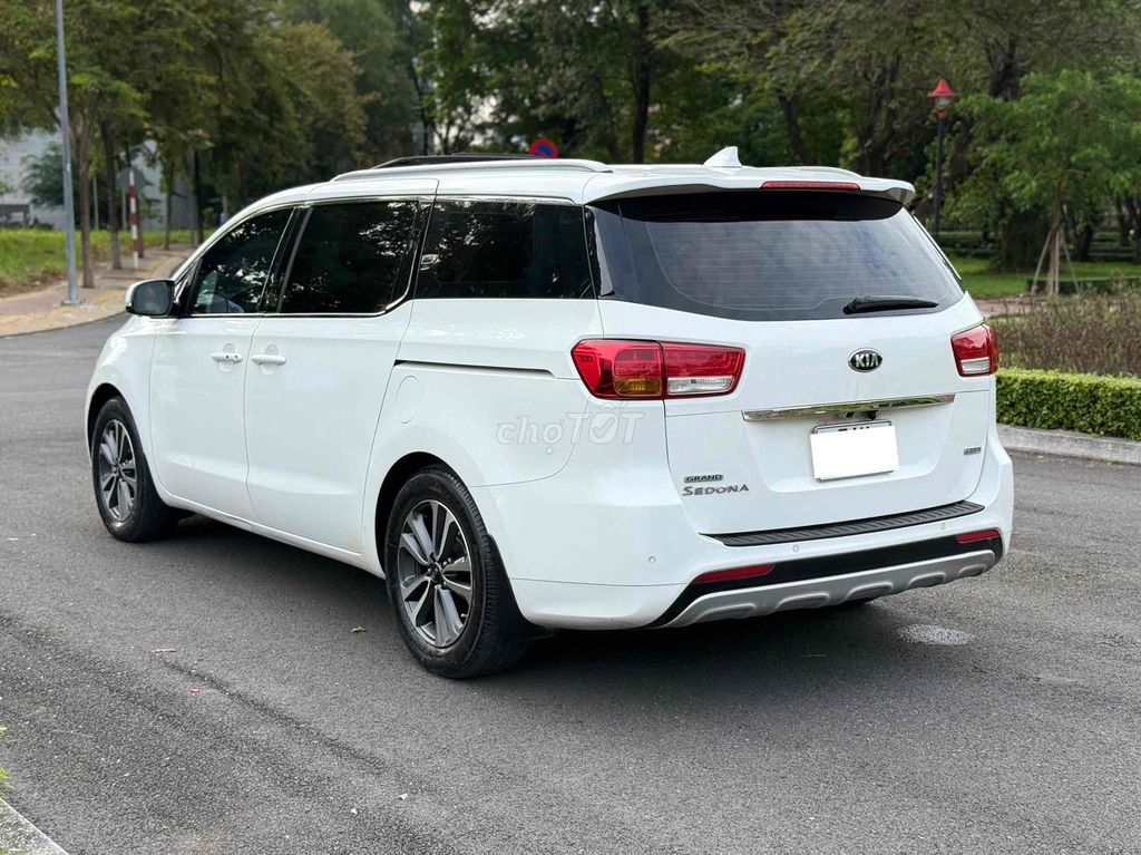 Kia Sedona 2017 bản full dầu - 80000 km Siêu Lướt. Mua bán Ô tô tại Quận 12 Tp Hồ Chí Minh được đăng bởi a trung hình 6