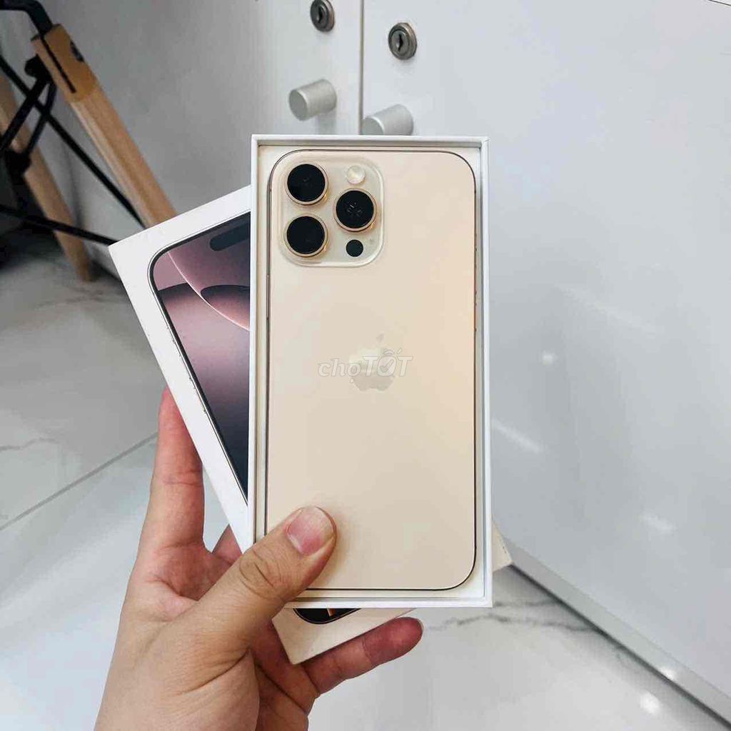 iPhone 16 Pro Max 256Gb Fullbox VN 🇻🇳 Bán Trả Góp. Mua bán Điện thoại tại Thành phố Tây Ninh Tây Ninh được đăng bởi Trần Bảo Store Mobile Tây Ninh hình 1