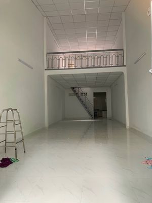 Nhà nguyên căn mặt tiền Huỳnh Tấn Phát Quận 7, S 4x24m giá 19tr/tháng