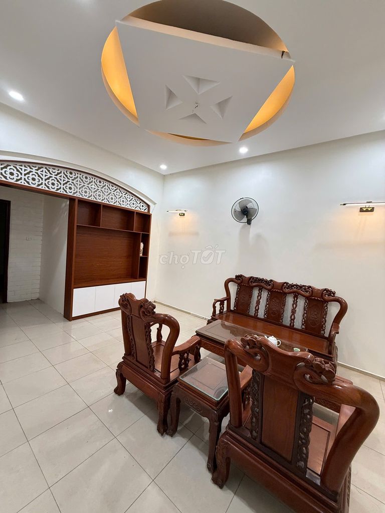 Cho thuê căn Biệt thự siêu hiếm trung tâm quận Ba Đình, phố Văn Cao - ảnh 3