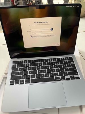MACBOOK AIR M4. Mua bán Laptop tại Quận Tân Phú Tp Hồ Chí Minh được đăng bởi Nguyen Anh Apple Watch