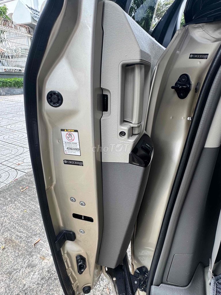 Toyota Sienna 2010 bản LE 2 cửa điện - 80000 km. Mua bán Ô tô tại Quận Bình Tân Tp Hồ Chí Minh được đăng bởi tài hình 16