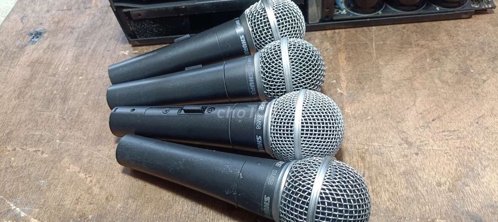 Micro Shure SM58 Đen Karaoke gia đình. Mua bán Tivi, Âm thanh tại Quận Bình Thạnh Tp Hồ Chí Minh được đăng bởi BẢO NGUYÊN hình 1