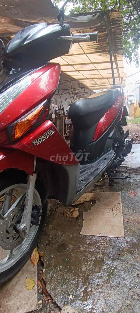 Honda Click Красный Вьетнам