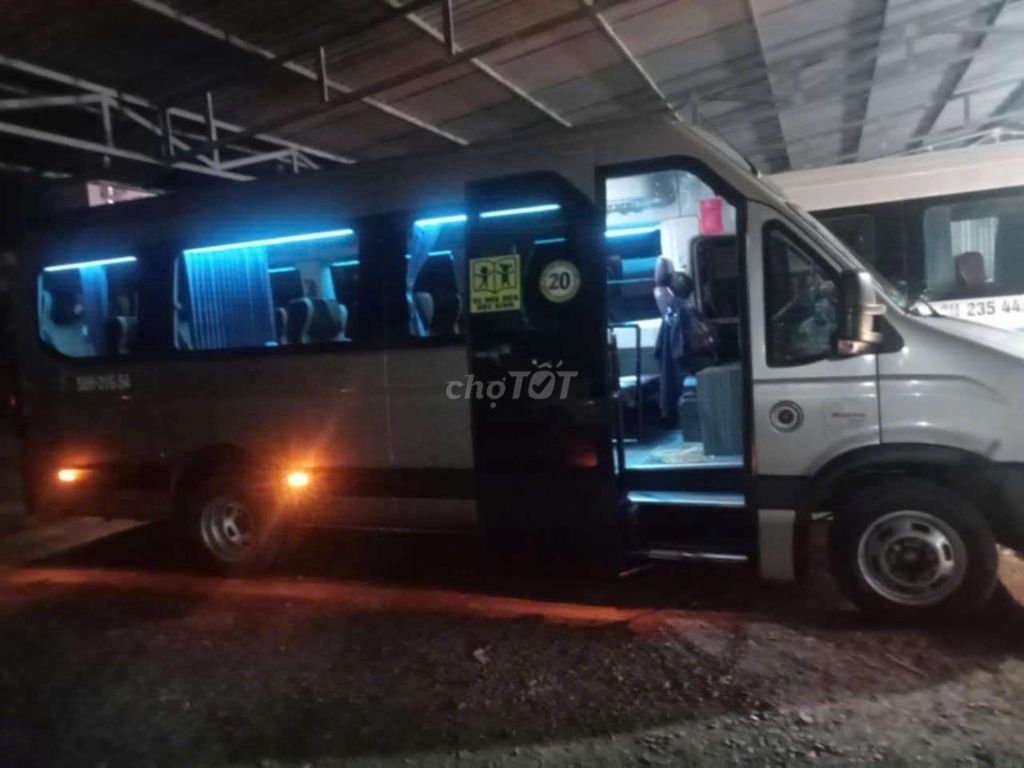 Xe khách Iveco Daily Plus 19 chỗ. Mua bán Phương tiện khác tại Huyện Nhà Bè Tp Hồ Chí Minh được đăng bởi Huỳnh Tấn Kha hình 9
