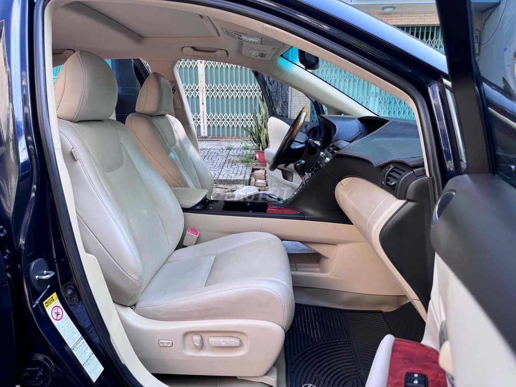 Bán Lexus RX350 đời 2009 đk 2012 bao check test. Mua bán Ô tô tại Quận 3 Tp Hồ Chí Minh được đăng bởi Hoàng Gia Auto hình 11