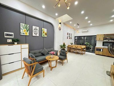 Rent · 2 bd · 100 м² · Quận Ngũ Hành Sơn, ул. Đường Chế Lan Viên
