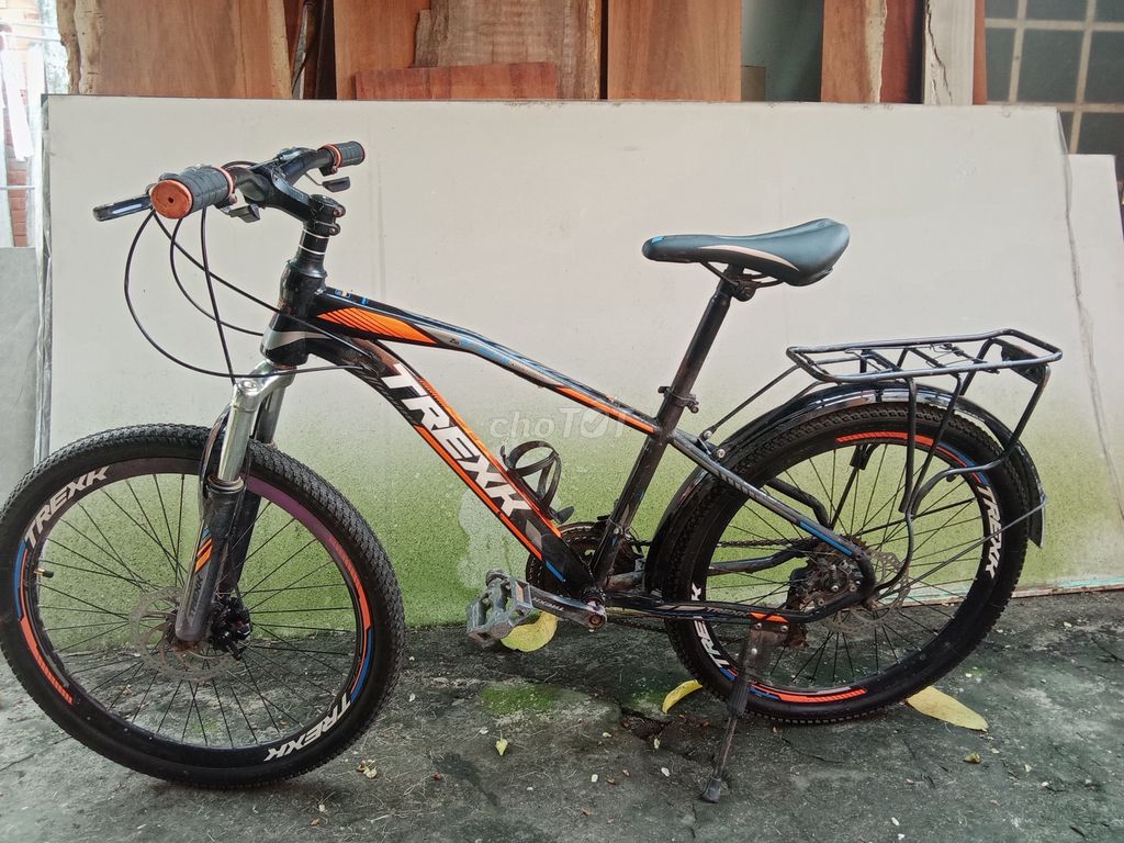 Muốn bán lại xe đạp thể thao cũ với giá rẻ. Mua bán Xe đạp tại Huyện Củ Chi Tp Hồ Chí Minh được đăng bởi Phạm Thị Quỳnh hình 1