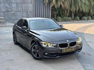 BMW 320 sx 2016 LCI máy B48 Nâu/Kem đẹp khỏi bàn