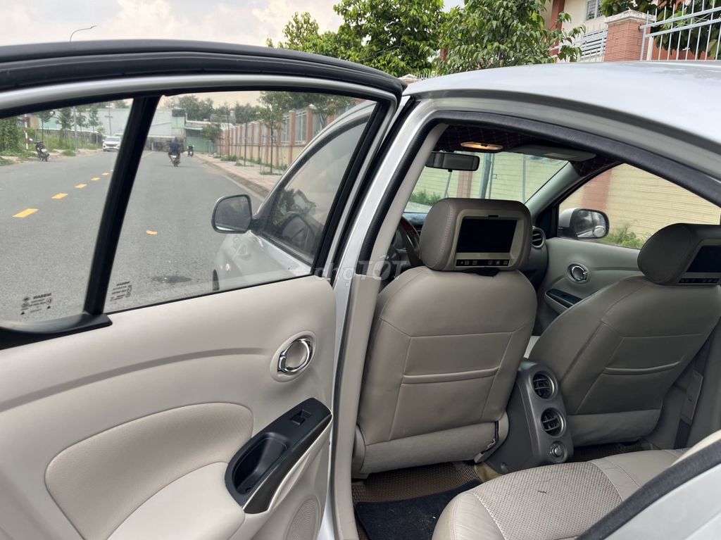 Nissan Sunny 2013  - 100000 km. Mua bán Ô tô tại Thành phố Dĩ An Bình Dương được đăng bởi A Sang hình 5