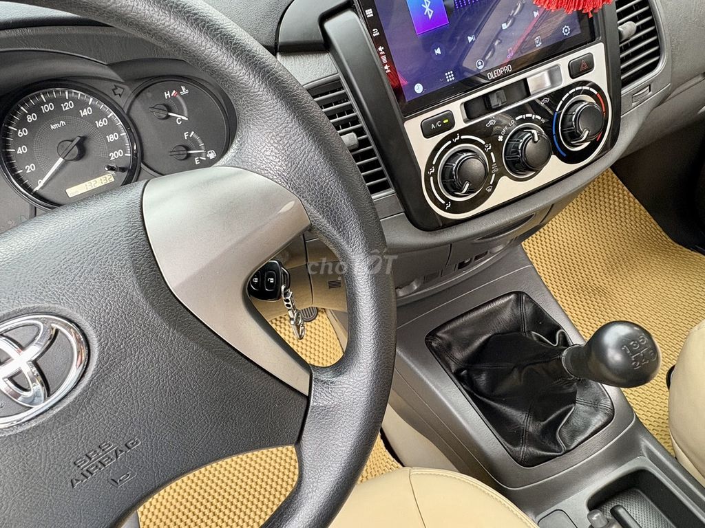 Toyota Innova 2014 2.0E - 132000 km. Mua bán Ô tô tại Huyện Đức Trọng Lâm Đồng được đăng bởi Nguyễn Hữu Dự hình 2