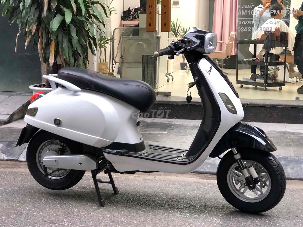 Xe điện Vespa đời cao đèn vuông, zin đẹp đầy đủ. Mua bán Xe điện tại Quận Nam Từ Liêm Hà Nội được đăng bởi Duy Hưng hình 3