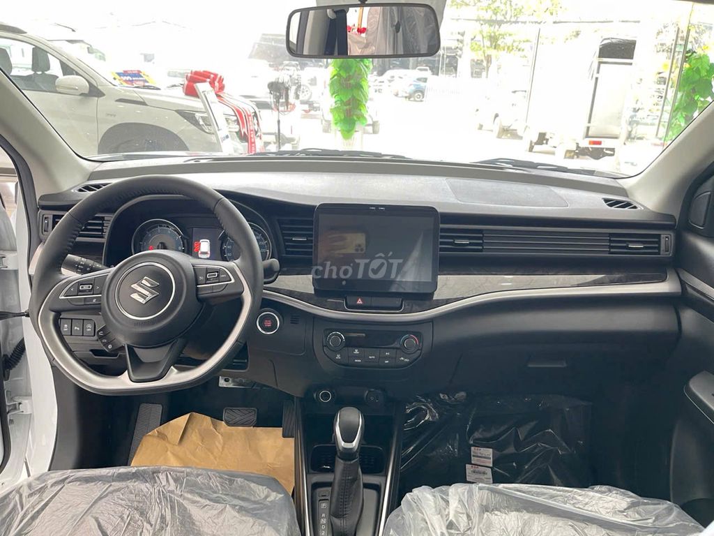 Suzuki XL7 Hybrid 2025 Trắng. Mua bán Ô tô tại Thành phố Thủ Dầu Một Bình Dương được đăng bởi công ty ô tô Sài Gòn đại lý ô tô Su zu ki chính hãng hình 5