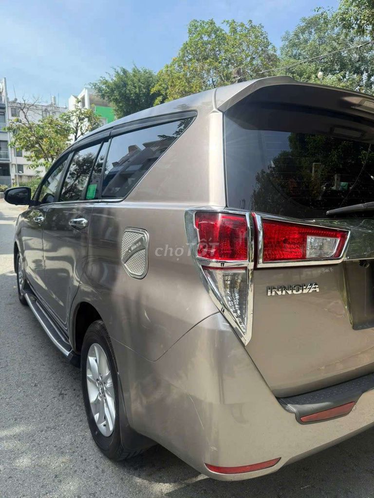 Toyota Innova 2018 Nâu vàng Số sàn. Mua bán Ô tô tại Quận 5 Tp Hồ Chí Minh được đăng bởi Triệu Phú  hình 3