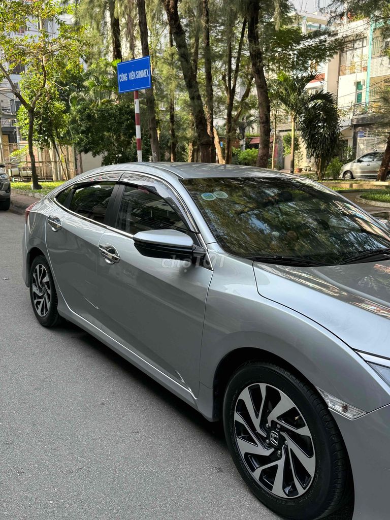 Honda Civic 2018 1.8 E - 95000 km. Mua bán Ô tô tại Quận Bình Tân Tp Hồ Chí Minh được đăng bởi Nguyễn Văn Sơn hình 3