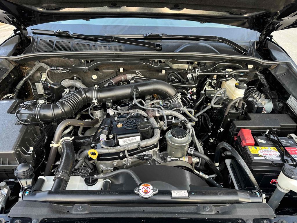 Toyota Fortuner 2021 2.7V 4x4 2 Cầu Máy Xăng Nhập. Mua bán Ô tô tại Quận Cầu Giấy Hà Nội được đăng bởi Vũ Kiên hình 15