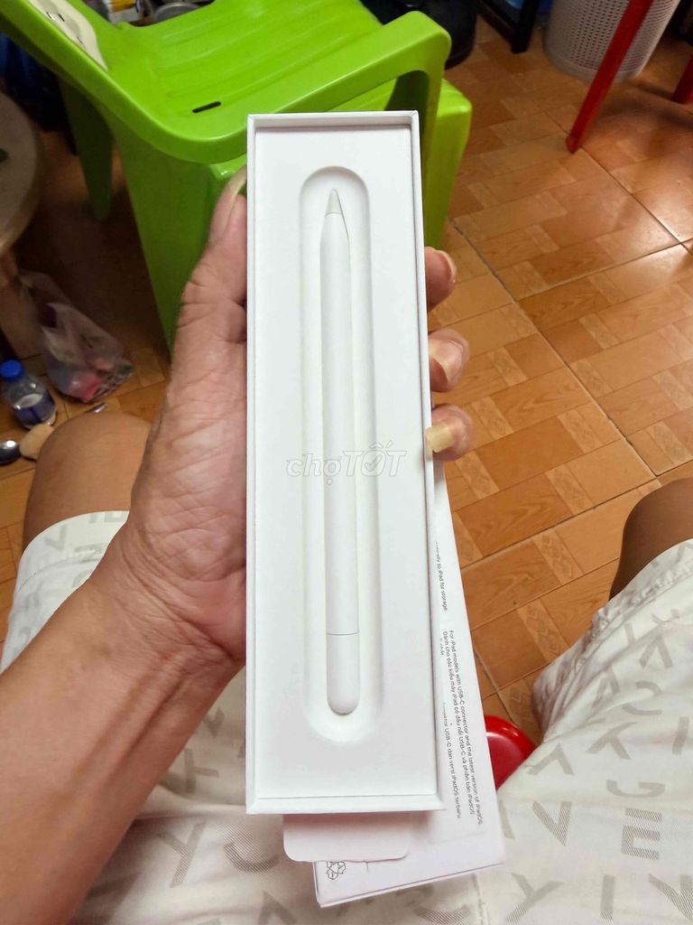 Bút cảm ứng Apple Pencil USB-C Trắng 2023 99%. Mua bán Phụ kiện (Màn hình, Chuột...) tại Quận 6 Tp Hồ Chí Minh được đăng bởi Chuyên mua bán điện thoại laptop hình 1