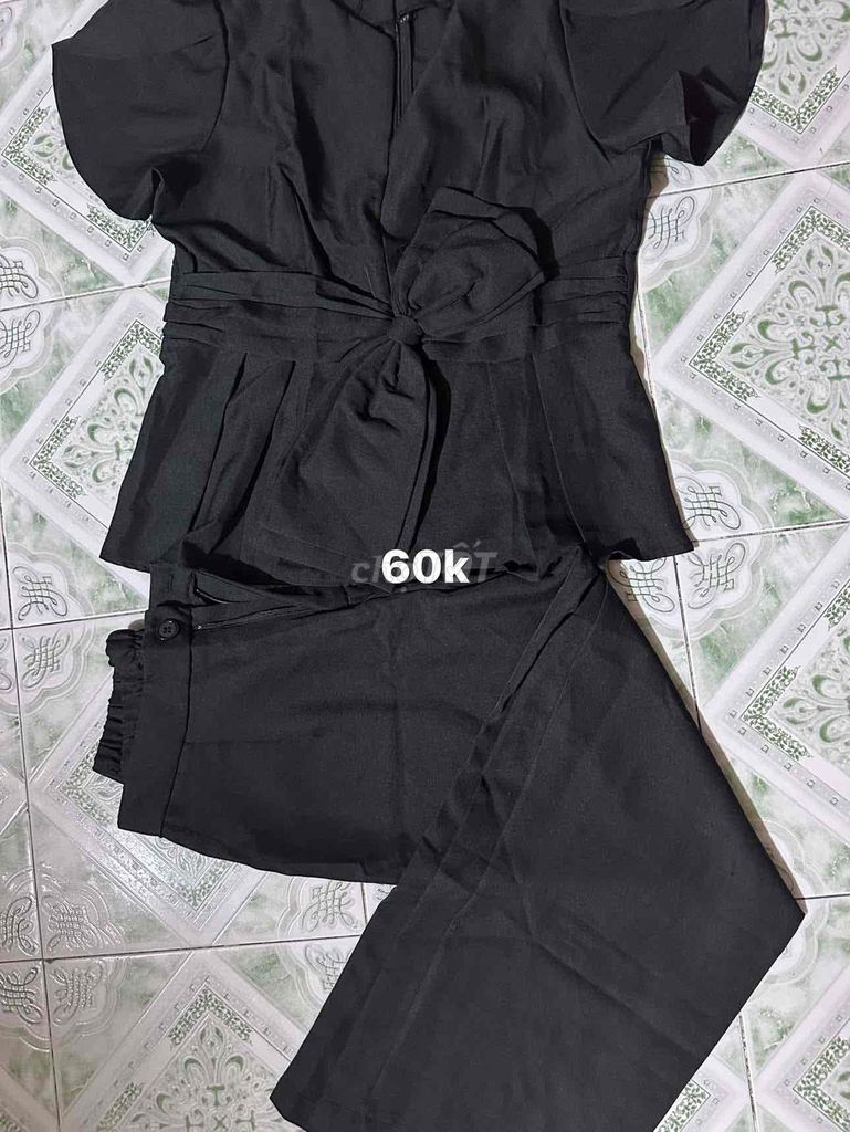 Bộ quần áo nữ bigsize màu đen. Mua bán Quần áo tại Quận Bình Tân Tp Hồ Chí Minh được đăng bởi Trần thị ngọc giàu hình 1