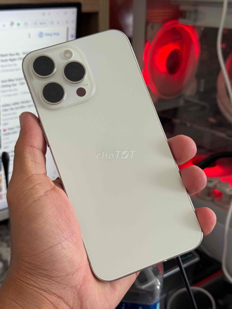 Apple iPhone 15 Pro Max 256GB Trắng Đã qua sử dụng. Mua bán Điện thoại tại Quận Cái Răng Cần Thơ được đăng bởi Nguyễn Đức Anh hình 1