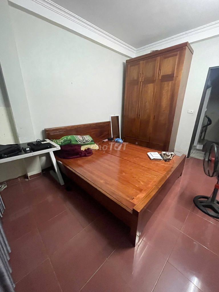 Номер в хостеле Hoang Mai, 3,3 тр/месяц, цена электричества и воды