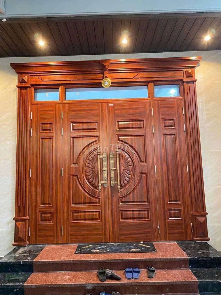 Cửa thép vân gỗ Nam Định màu Nâu. Mua bán Nội thất, đồ gia dụng khác tại Huyện Xuân Trường Nam Định được đăng bởi Manh hình 1