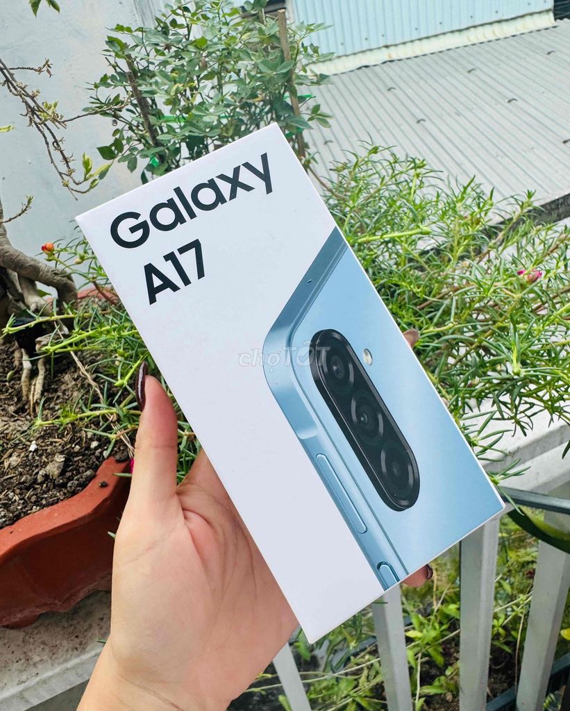 Samsung Galaxy A17 Xanh Mới. Mua bán Điện thoại tại Quận Thanh Khê Đà Nẵng được đăng bởi Hiền hình 1