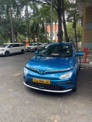 Xe điện VinFast VF e34 Xanh