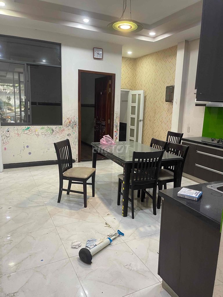 Cho thuê biệt thự mini Bà điểm. có gara ô tô,4 phòng ngủ