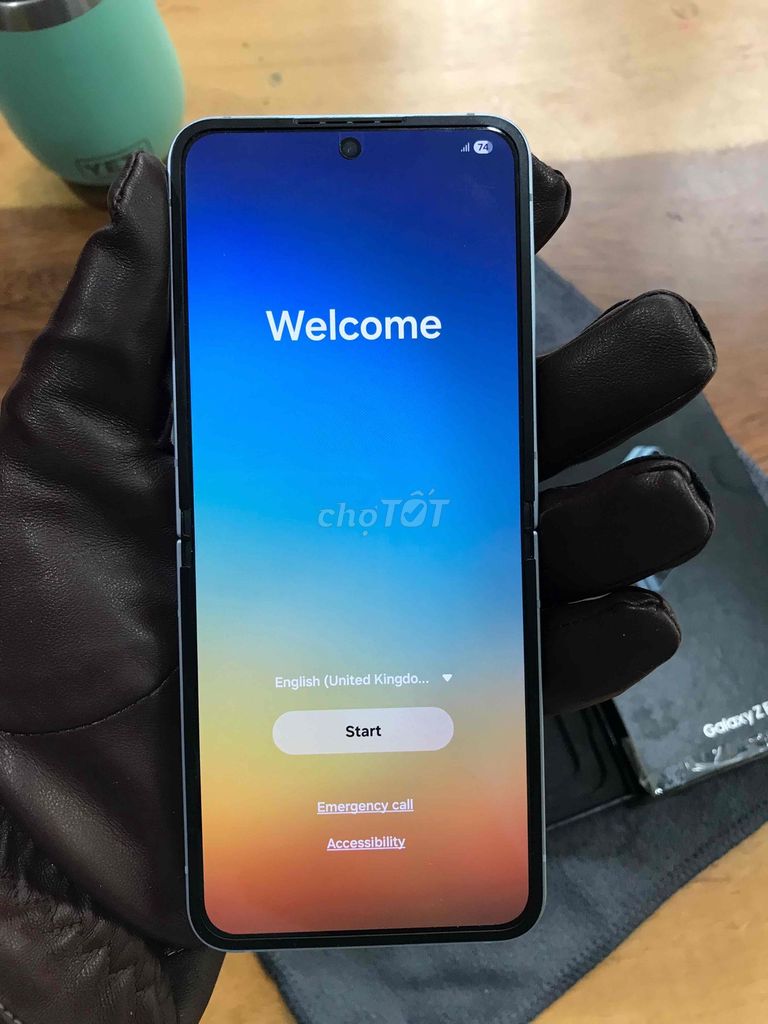 Samsung Z Flip 6 256GB Xanh. Mua bán Điện thoại tại Quận Tân Phú Tp Hồ Chí Minh được đăng bởi Phan Tien Sỹ hình 1
