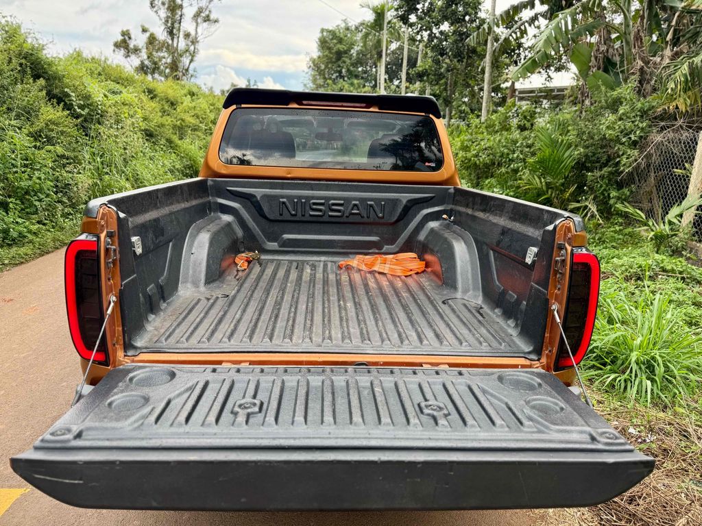 Nissan Navara 2015 NP300 VL 4x4 AT - 130000 km. Mua bán Ô tô tại Huyện Đắk Mil Đắk Nông được đăng bởi Nguyễn Quý hình 6