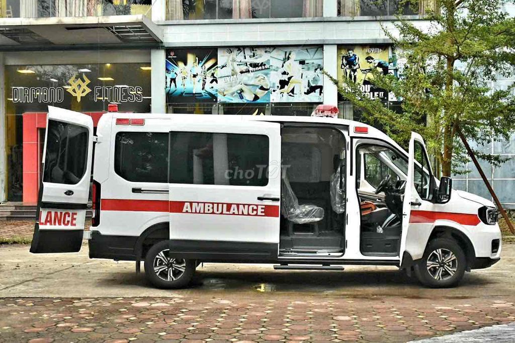 🅾️Transit Cứu Thương 2025 - Xe Sẵn Giao Ngay. Mua bán Ô tô tại Quận Tân Phú Tp Hồ Chí Minh được đăng bởi Đạt Ford Bến Thành hình 2