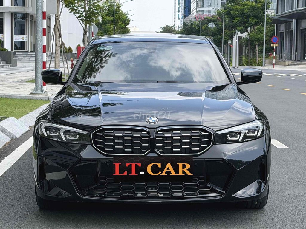 BMW 320i LCI 2023 Đen 13.000 km